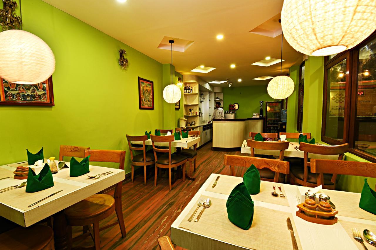 Hotel Pleasure Home Katmandu Kültér fotó
