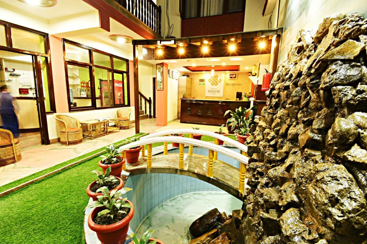 Hotel Pleasure Home Katmandu Kültér fotó