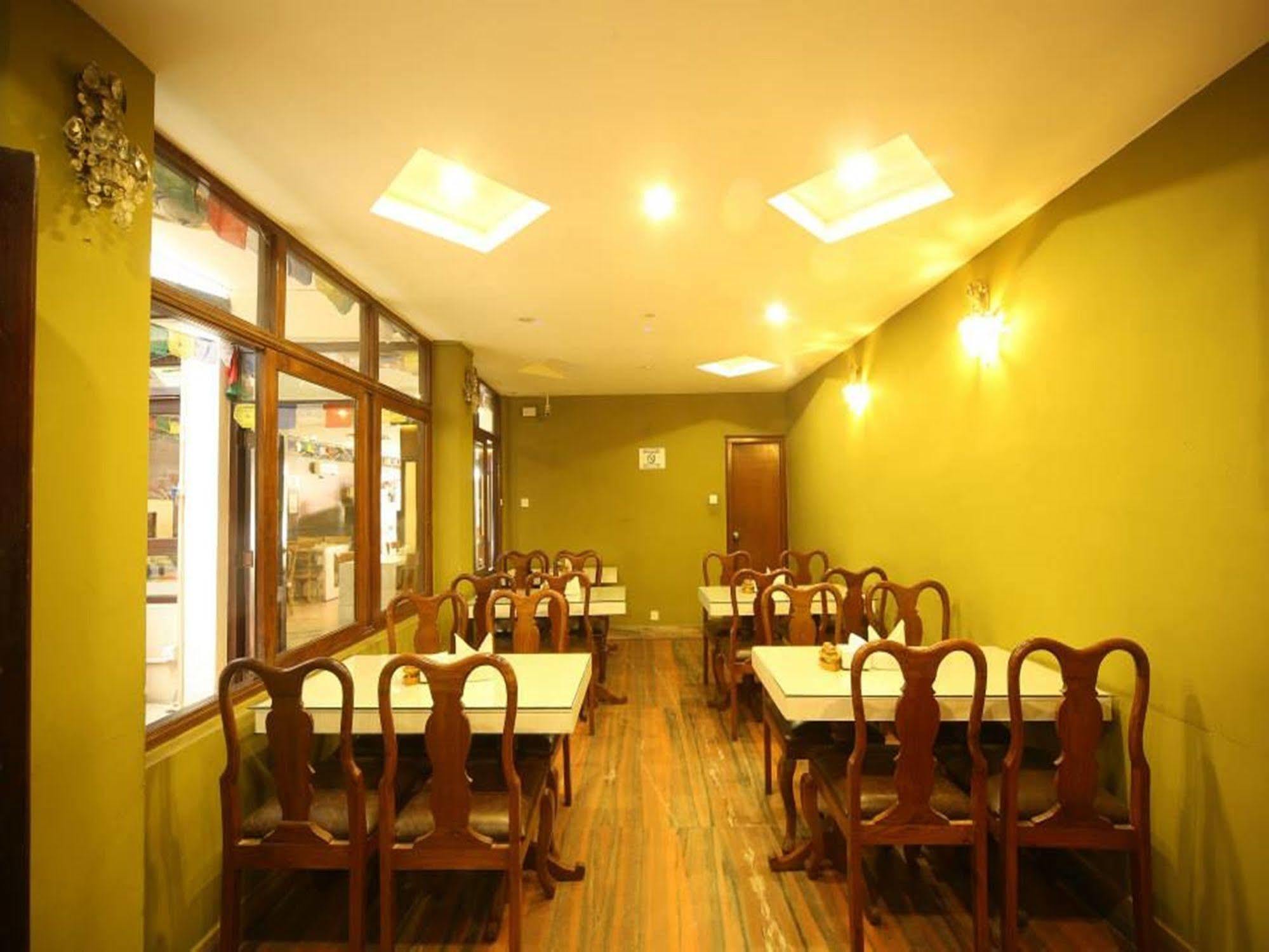 Hotel Pleasure Home Katmandu Kültér fotó