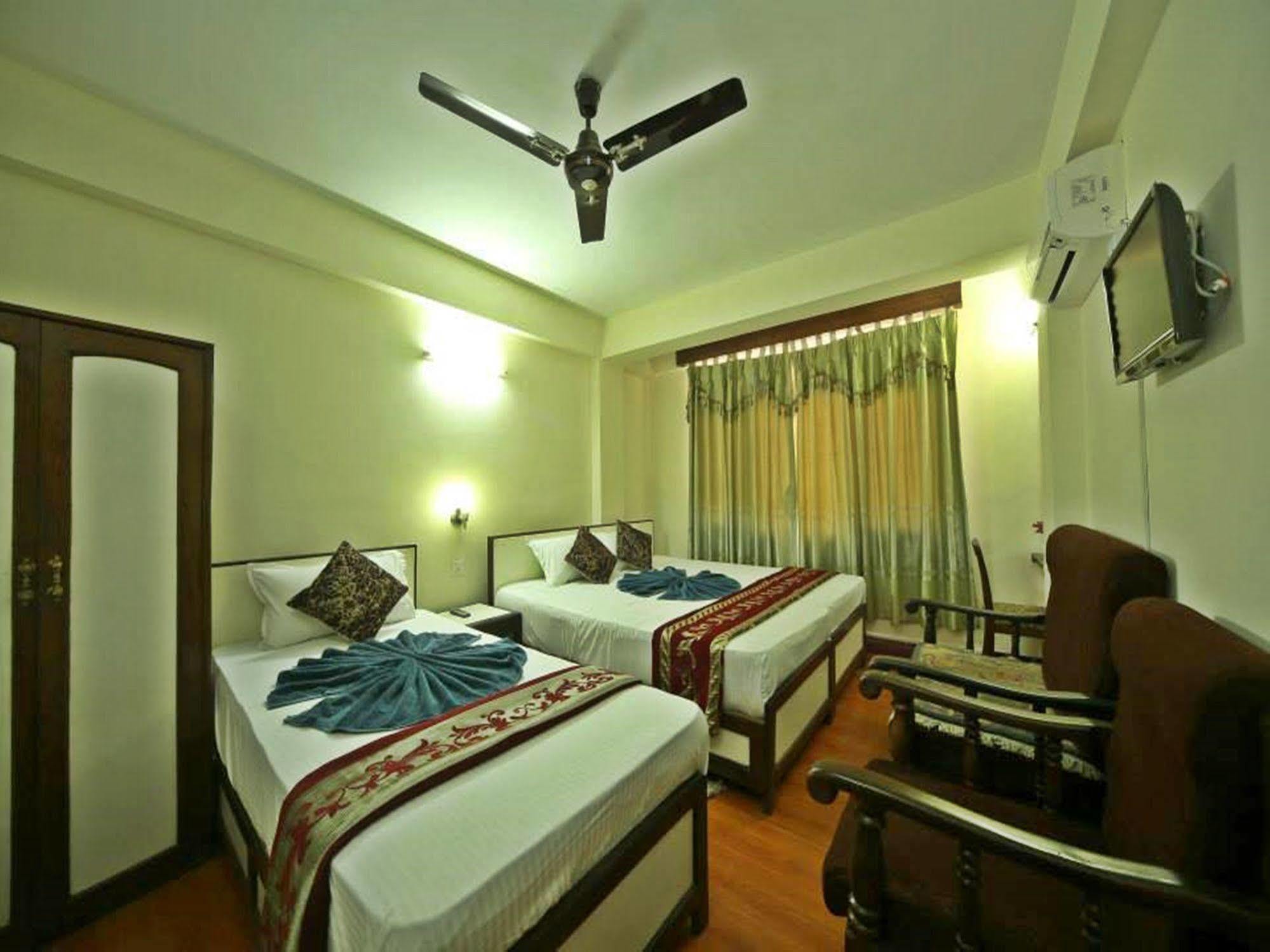 Hotel Pleasure Home Katmandu Kültér fotó