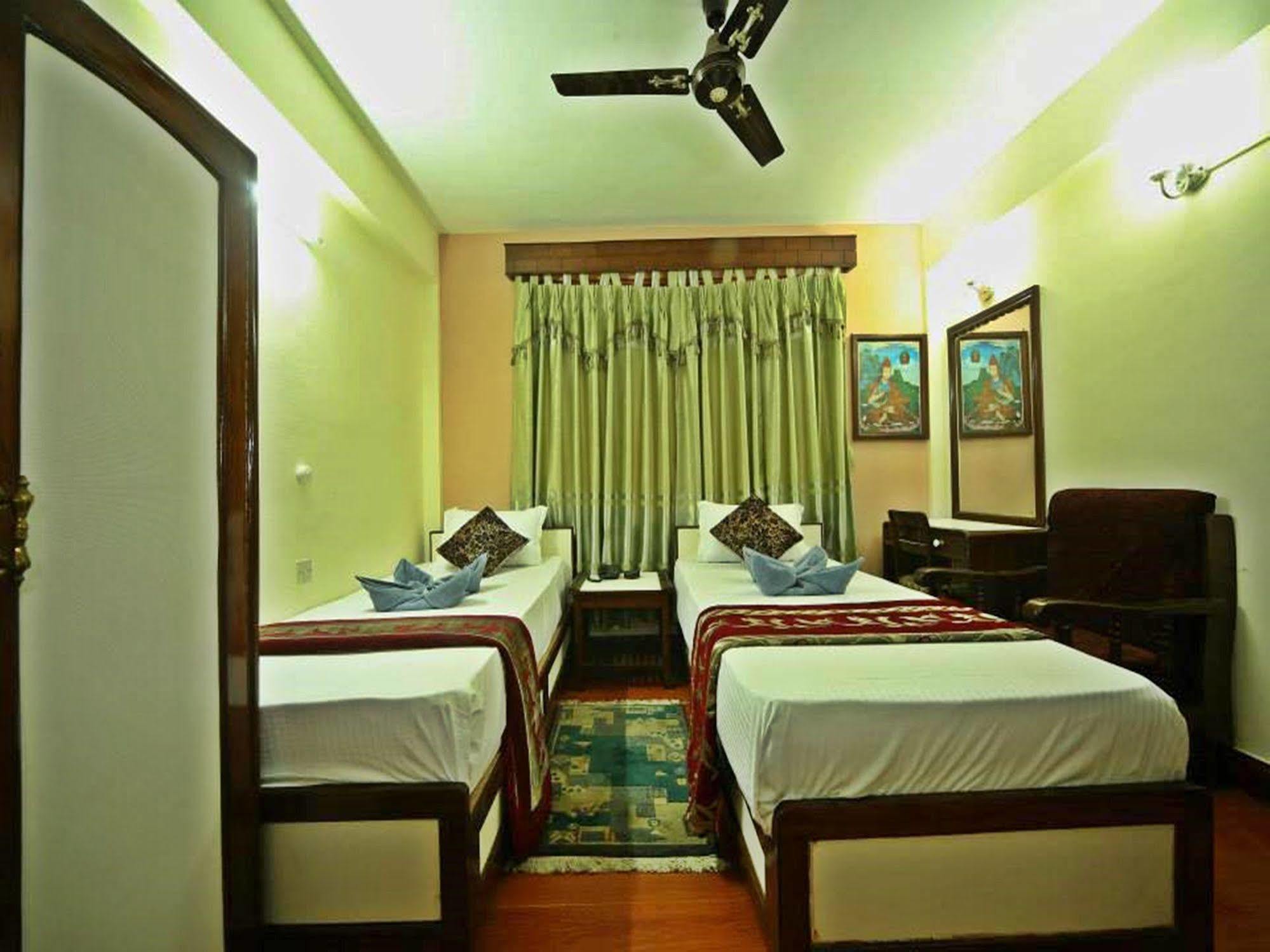 Hotel Pleasure Home Katmandu Kültér fotó
