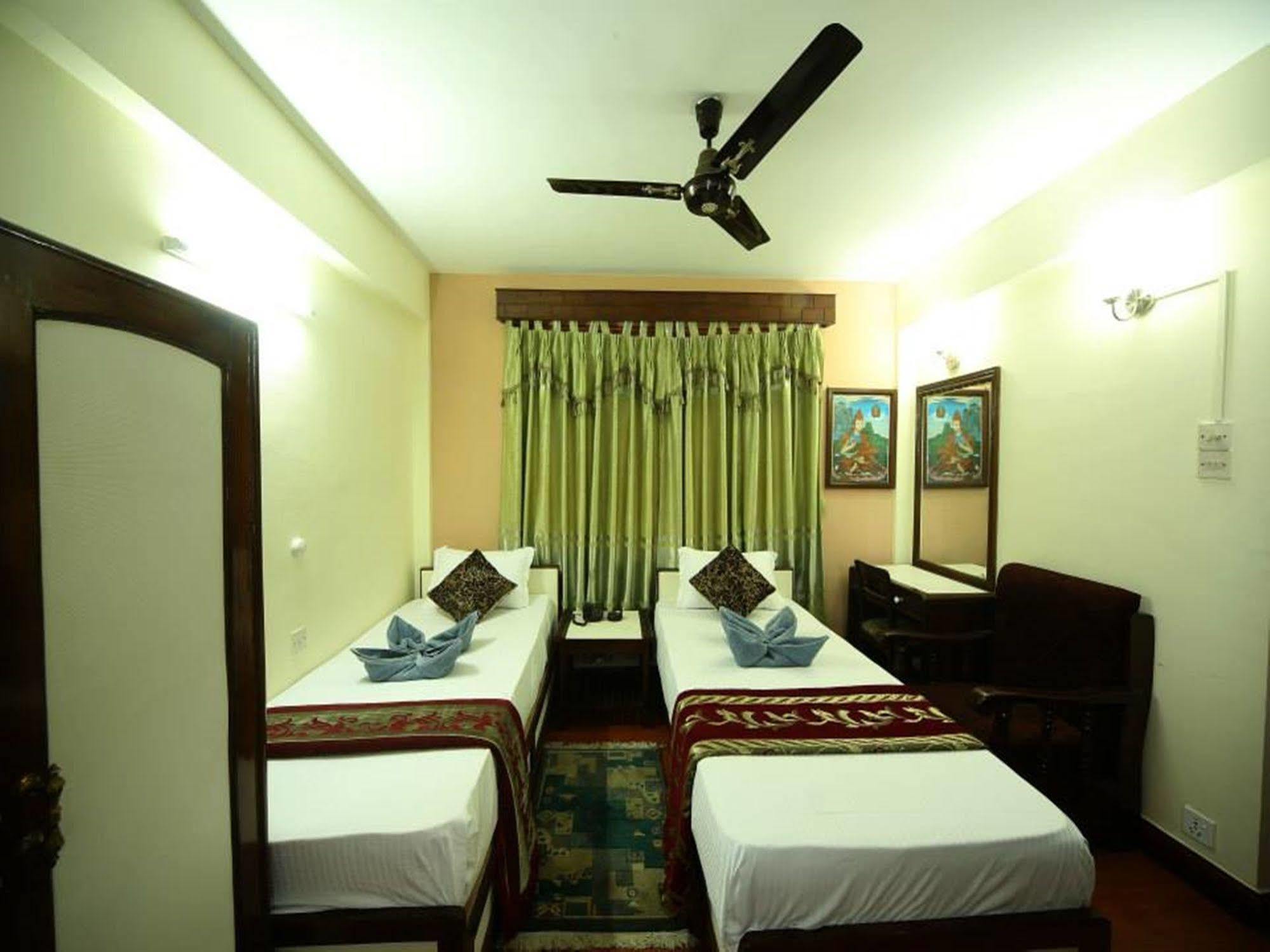 Hotel Pleasure Home Katmandu Kültér fotó