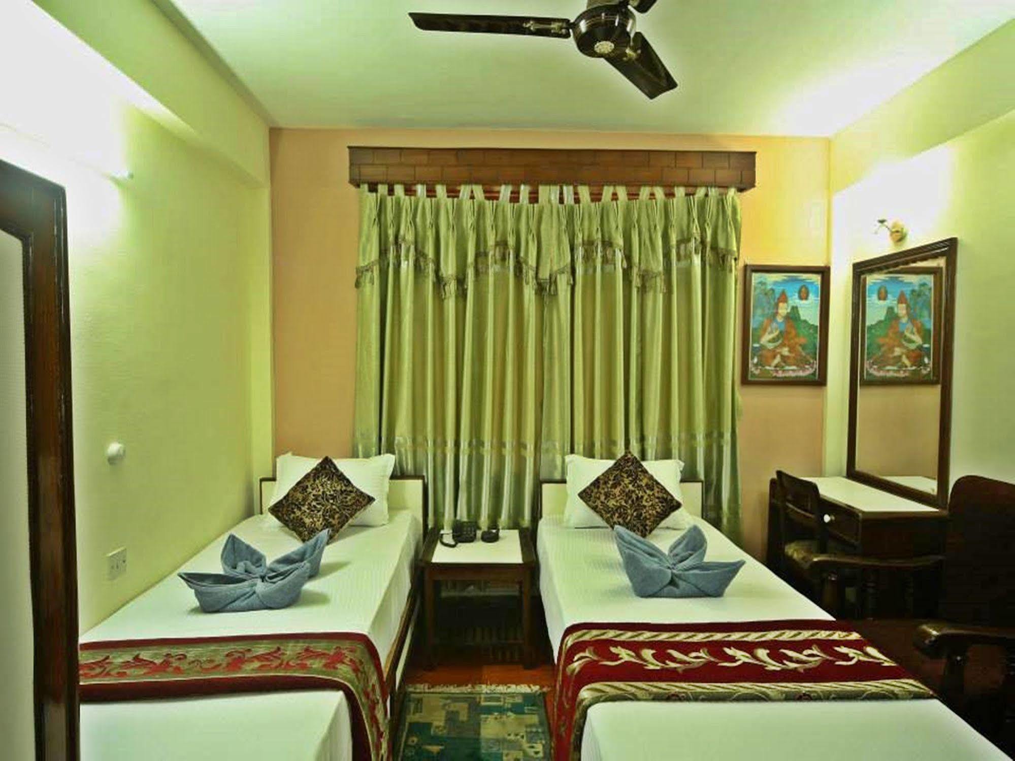 Hotel Pleasure Home Katmandu Kültér fotó