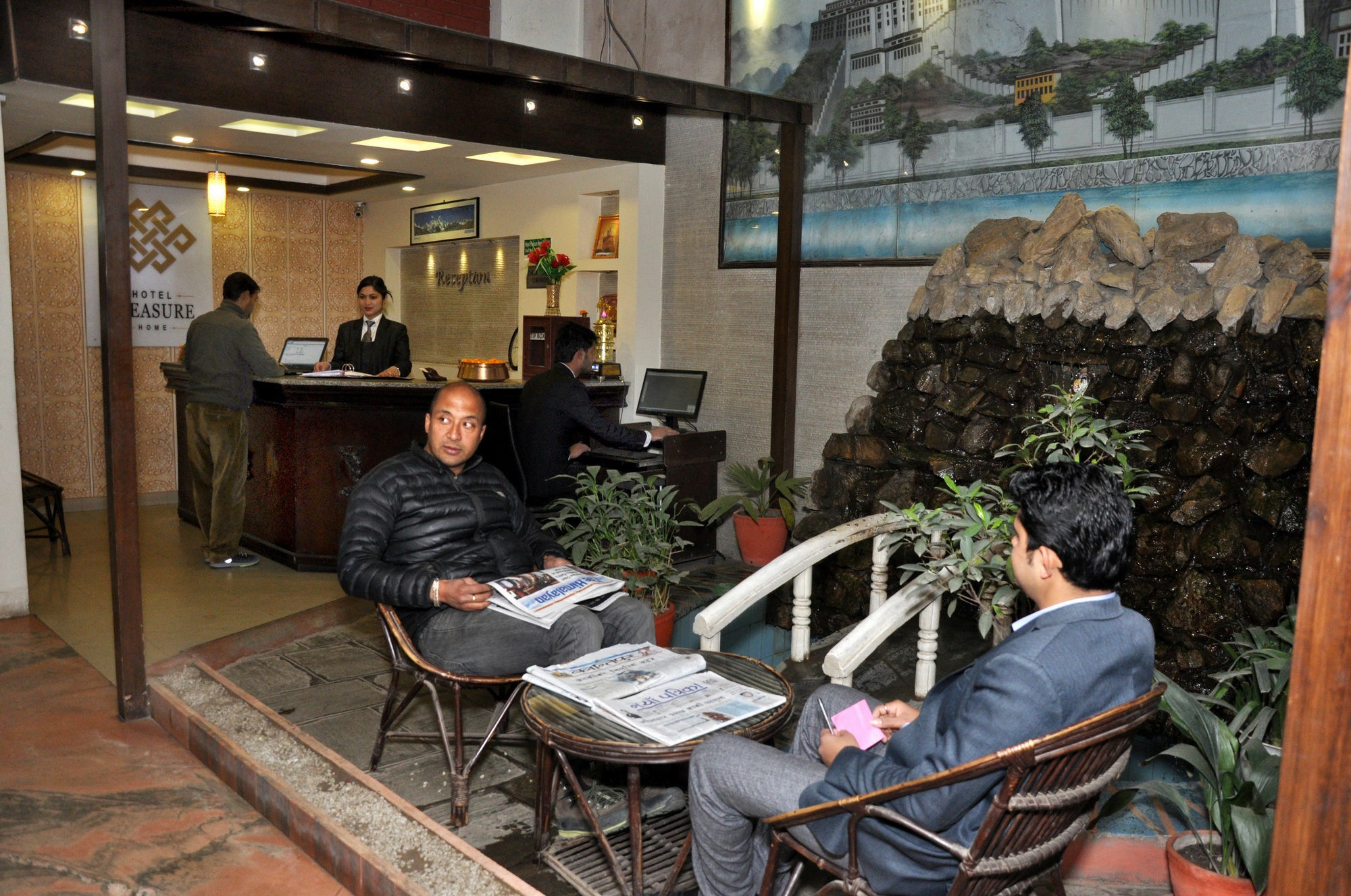 Hotel Pleasure Home Katmandu Kültér fotó