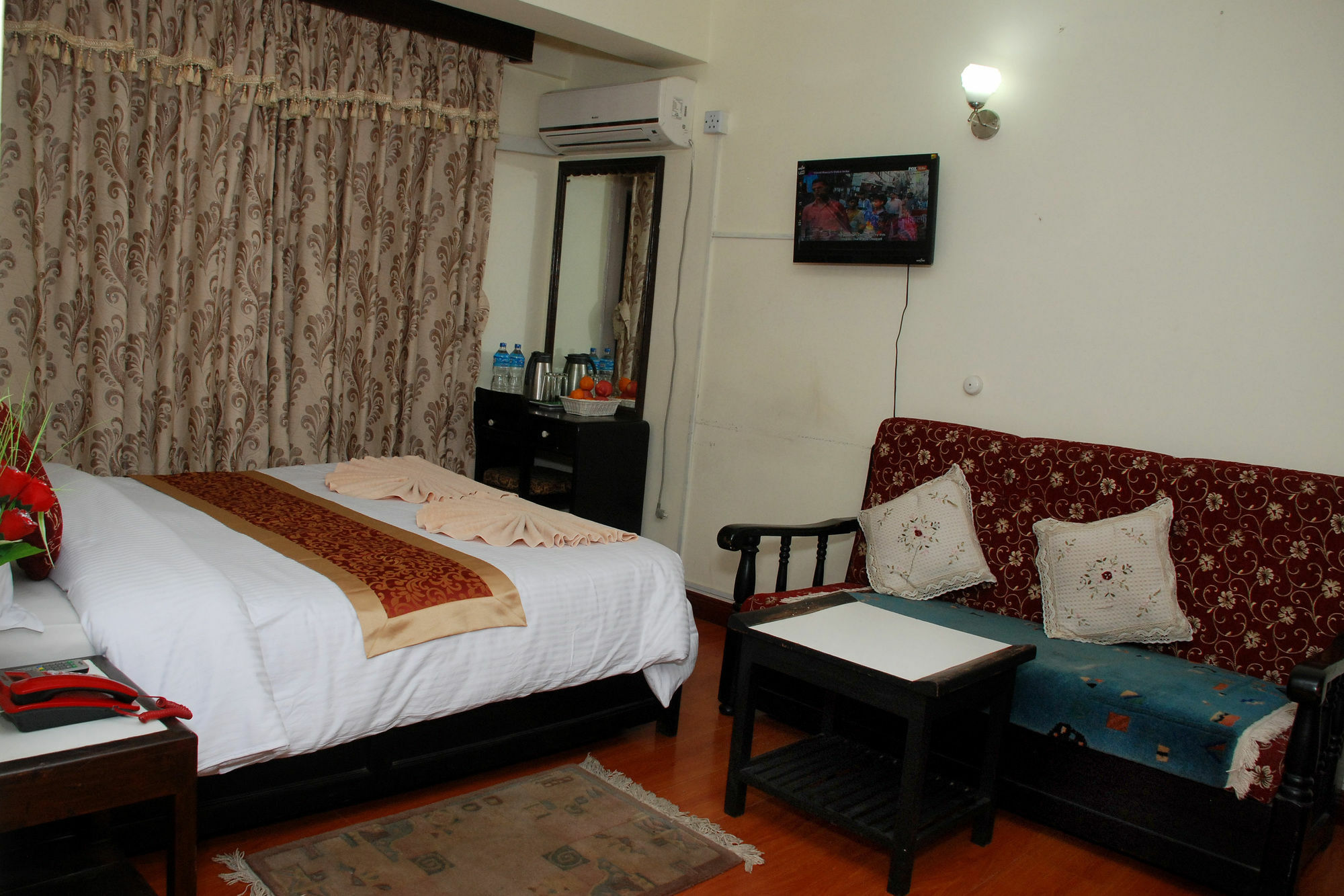 Hotel Pleasure Home Katmandu Kültér fotó